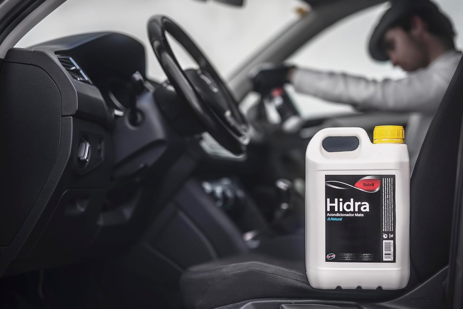 Sisbrill A6522 Interior Cleaning Polish, 5 Litres - Image 3