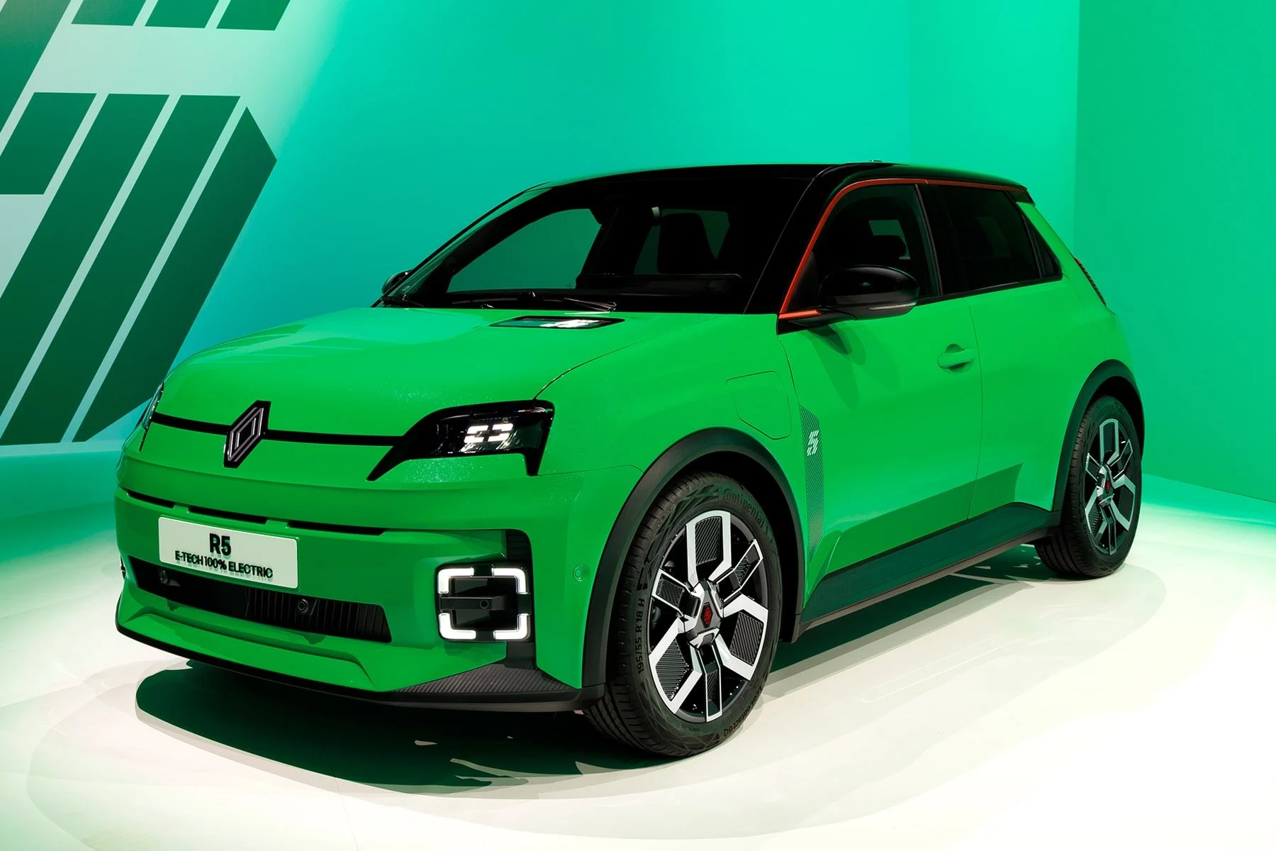 Renault 5 E-Tech: los 7 accesorios que de verdad le sacan partido (guía 2026)
